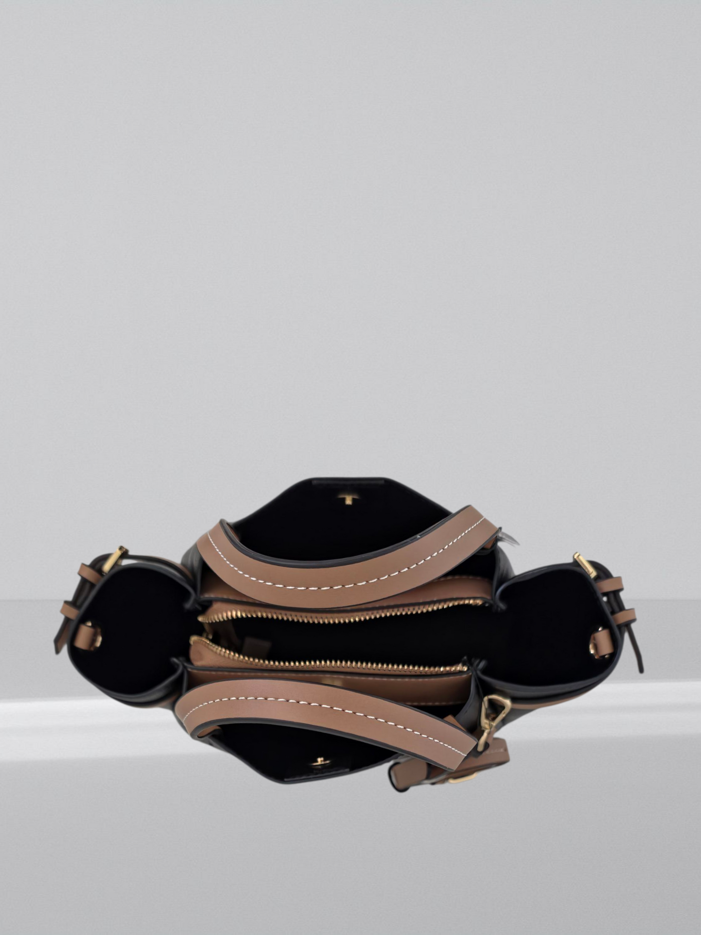 Bolso mediano de piel