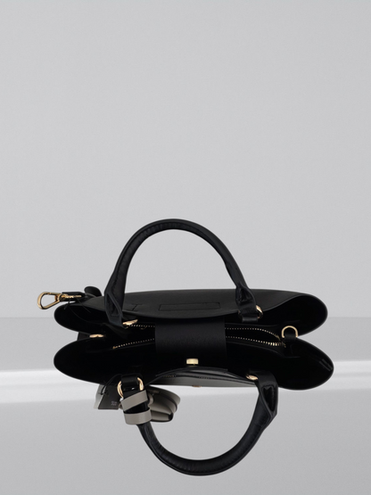 Bolso de piel con monedero