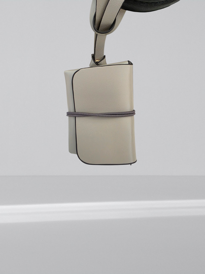 Bolso de piel con monedero